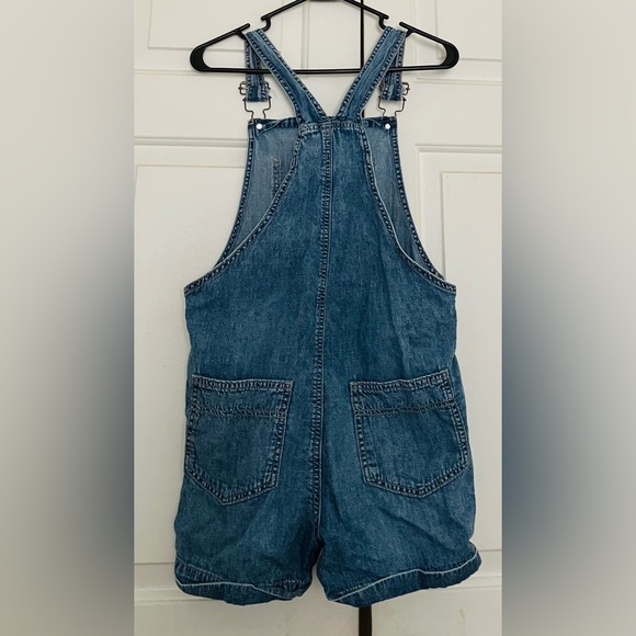 Girls Beautiful SO “Slouchy “ Classic Blue Short Overalls Size 16, Like New. - Picture 4 of 5